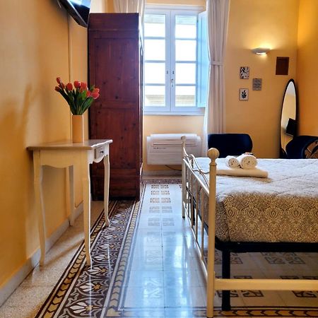 Отель Residenza Fillanfi Лукка Экстерьер фото